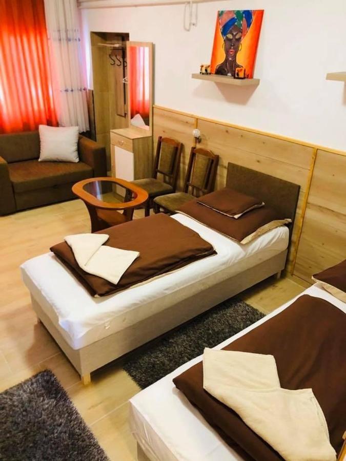 Melania Vendeghaz Hotel Balatonfokajar Exterior photo